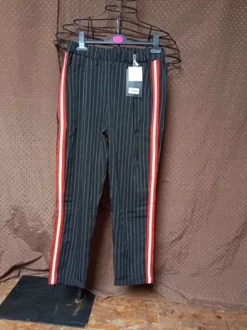 Pantalon noir neuf taille L/xl