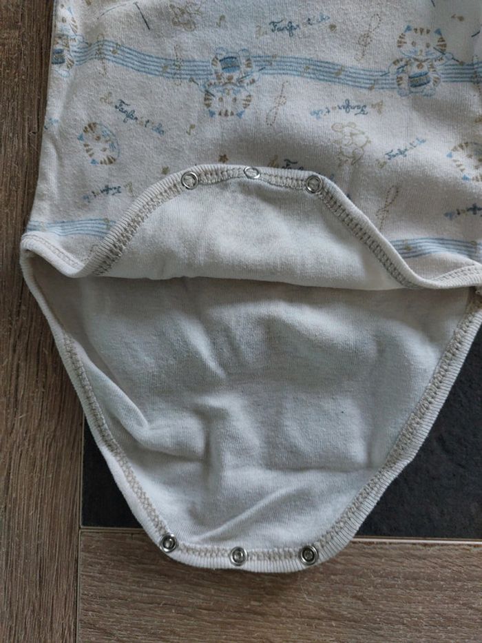 Lot de 2 bodies manches courtes 👦 Petit Béguin 💯% coton 6mois - photo numéro 4