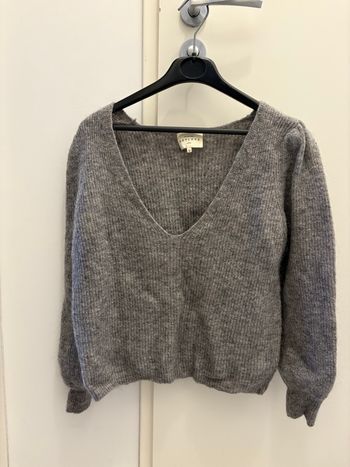 Pull gris