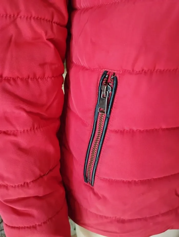 🌸Doudoune rouge Camaieu Taille 38🌸 - photo numéro 4
