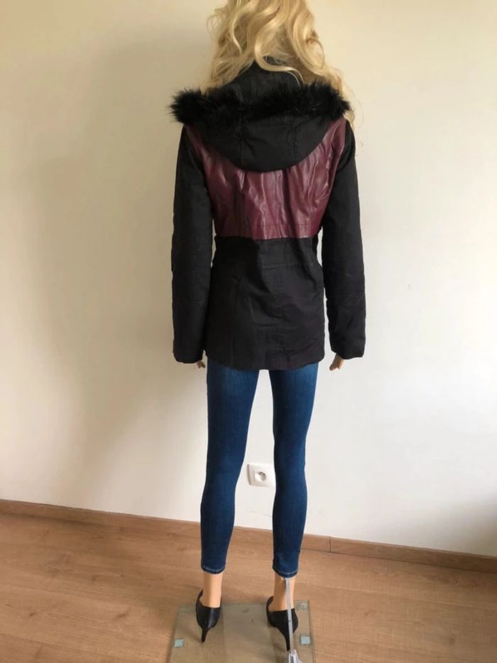 Parka noire et bordeaux avec capuche Morgan taille 40 TBE - photo numéro 12