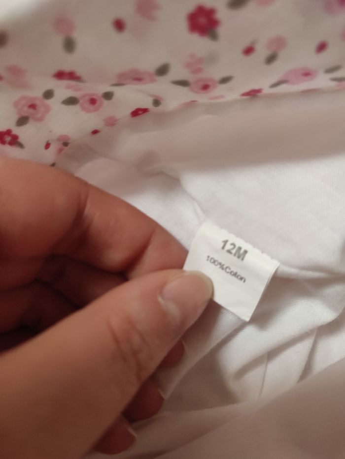 Chapeau bébé fille - Motif fleuri - 12 mois - Neuf sans étiquette - photo numéro 3