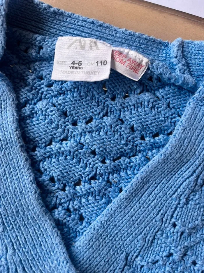 Gilet crochet boutons en bois Zara 5 ans - photo numéro 2