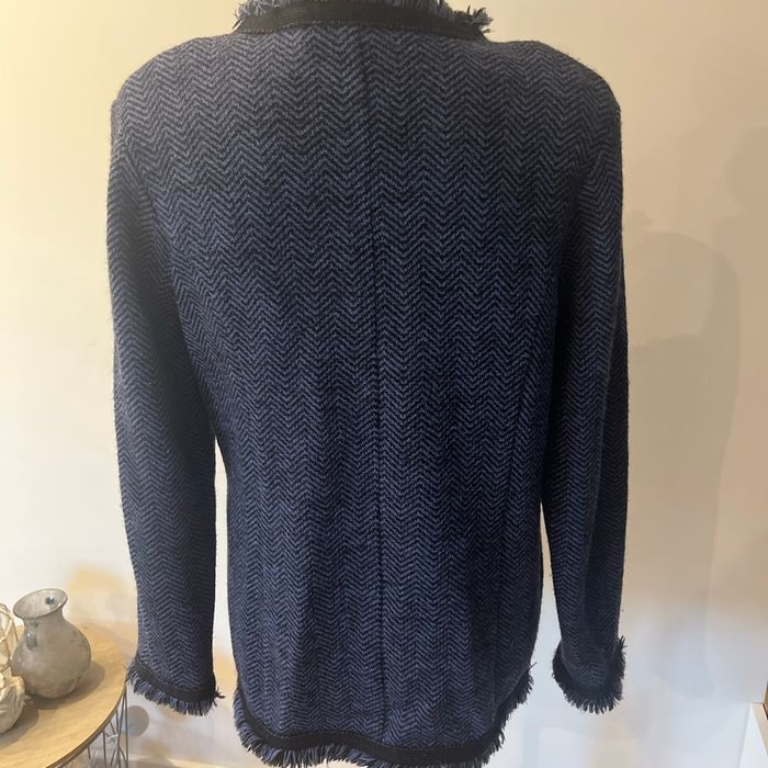 Veste un jour ailleurs - photo numéro 3
