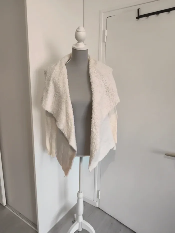 Gilet crème femme
