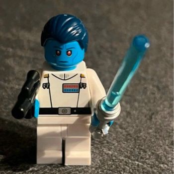 Figurine star wars grand admiral thrawn