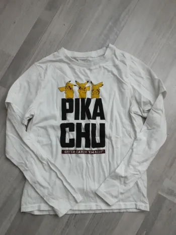 T-shirt manches longues Pikachu taille 10 ans