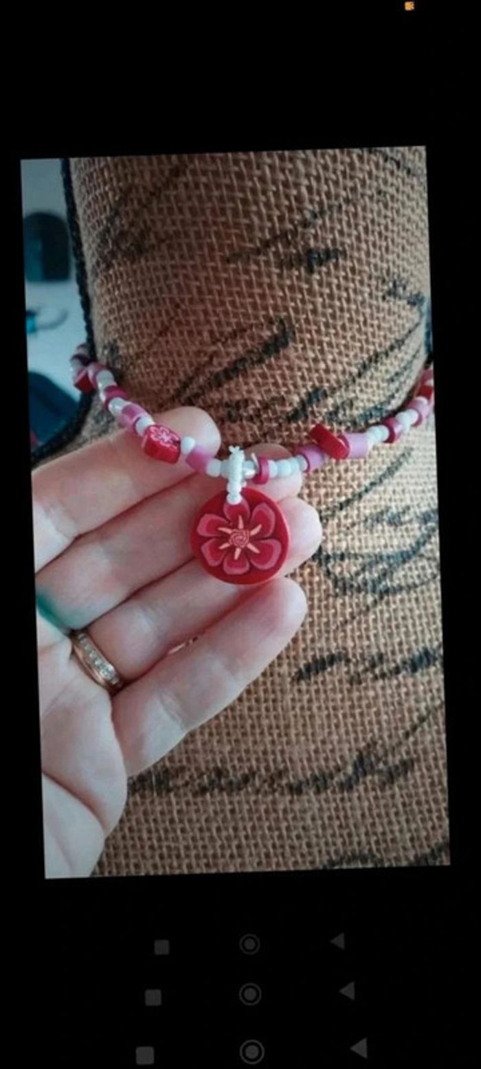 Collier élastique  fleur rose - photo numéro 3