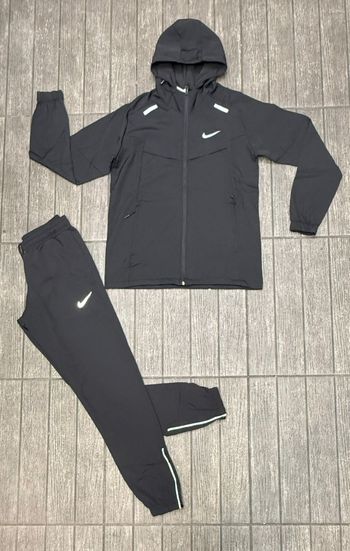 Ensemble Nike