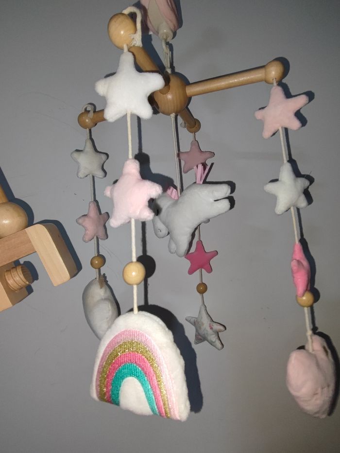 Mobile musical fille - photo numéro 3