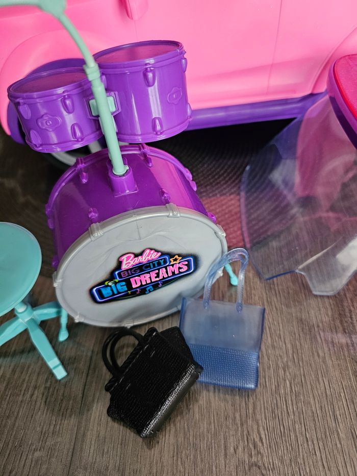 Voiture Dreams City + barbie chanteuse - photo numéro 5