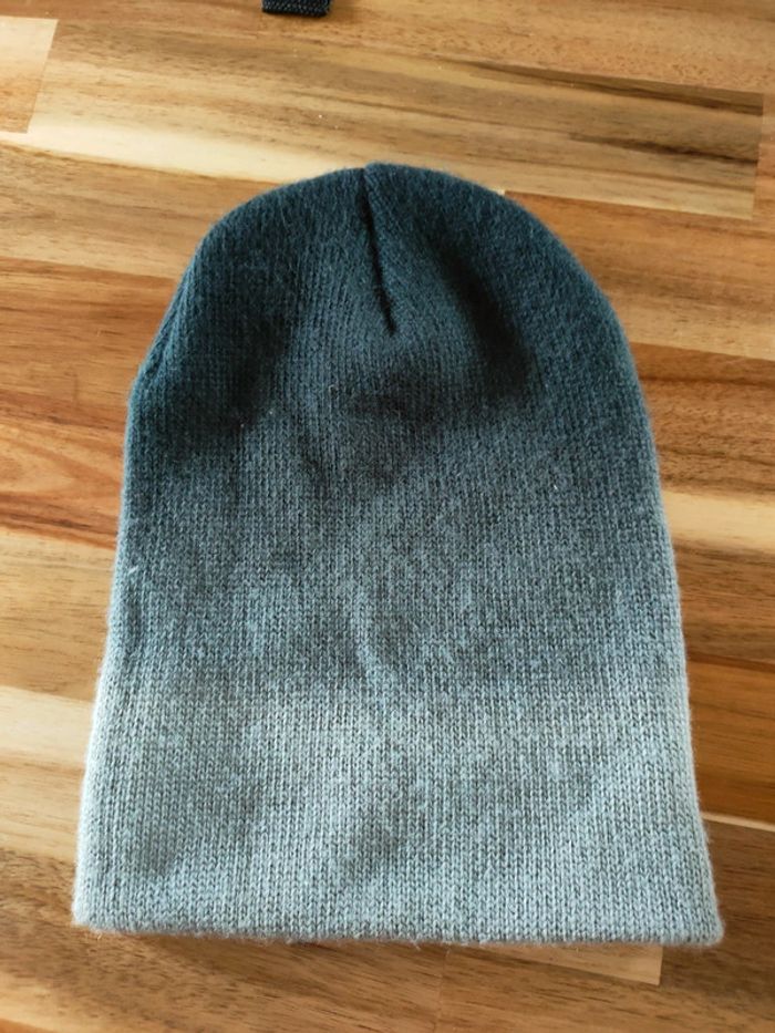 Bonnet - photo numéro 2