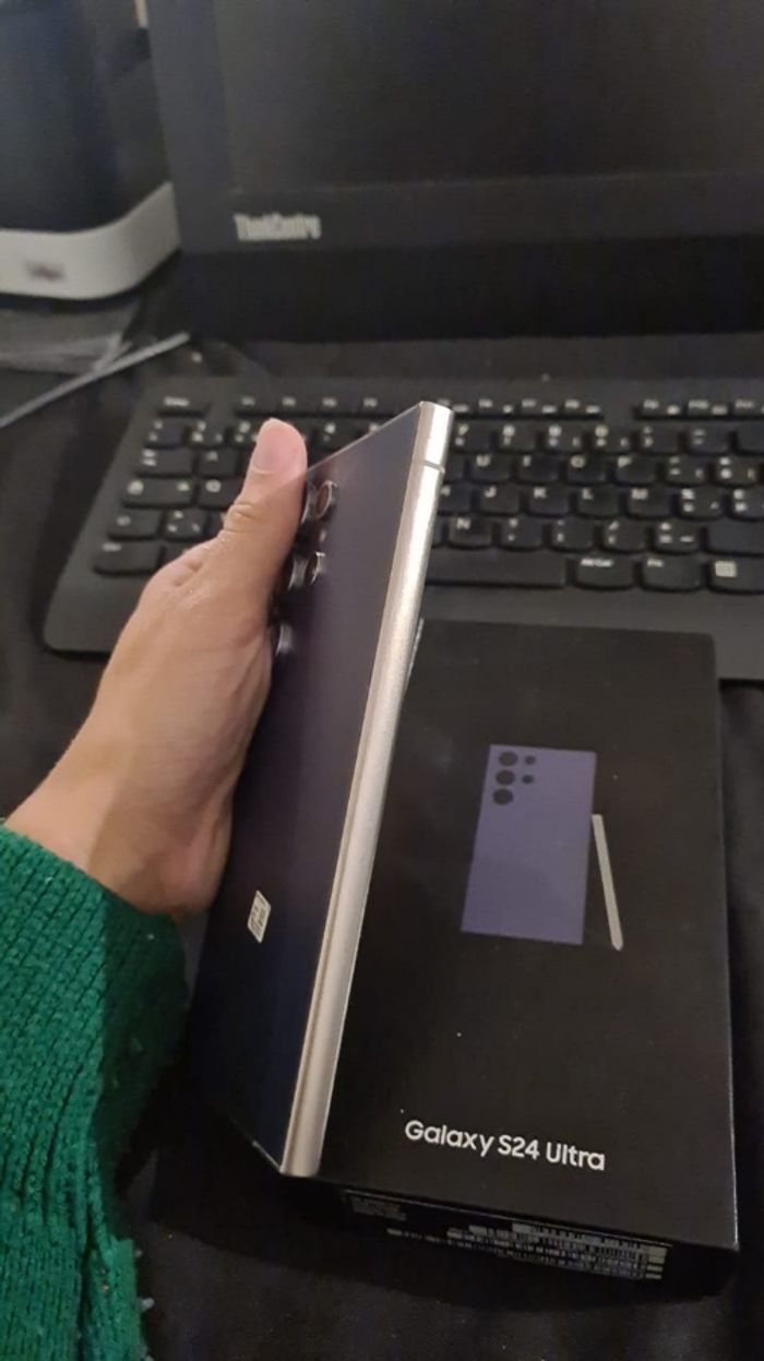 S24 ultra quasi neuf - photo numéro 2