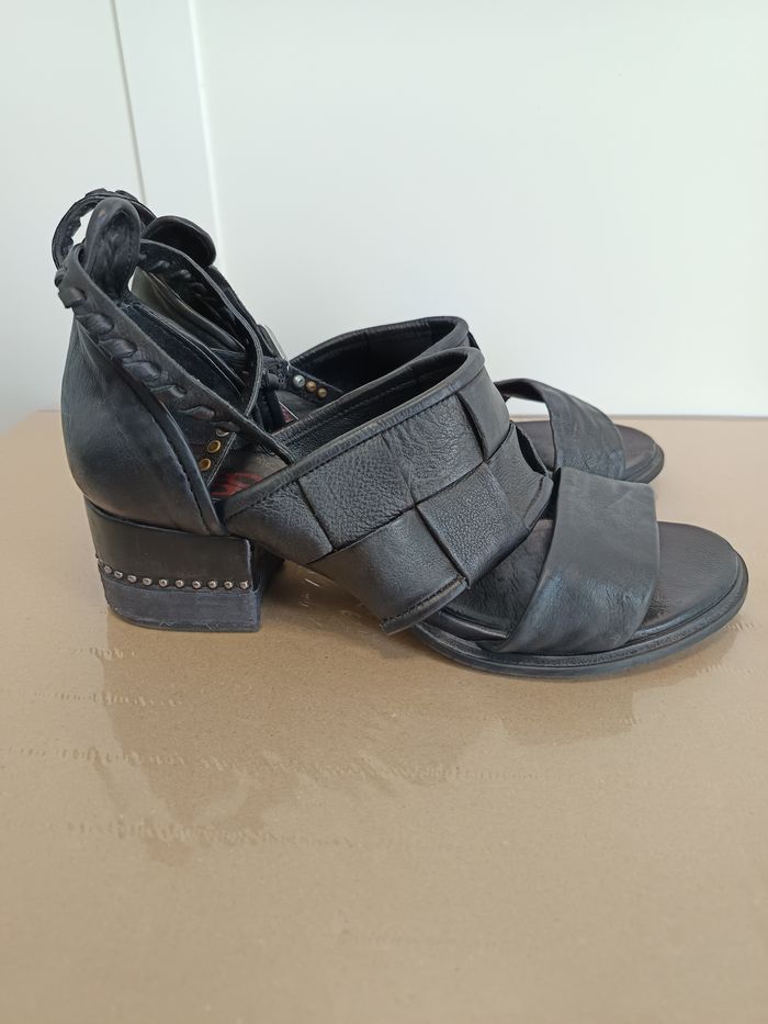 Superbe sandale AS98 t38 comme neuve - photo numéro 2