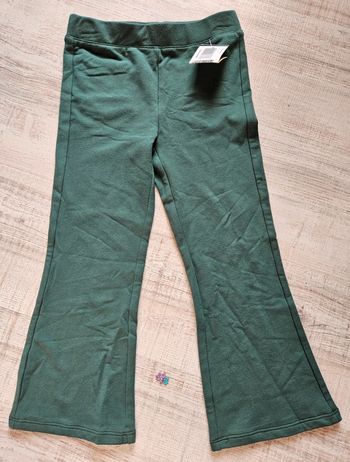 Pantalon large neuf 5 ans