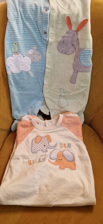 Pyjama velours 18 mois lot de 2