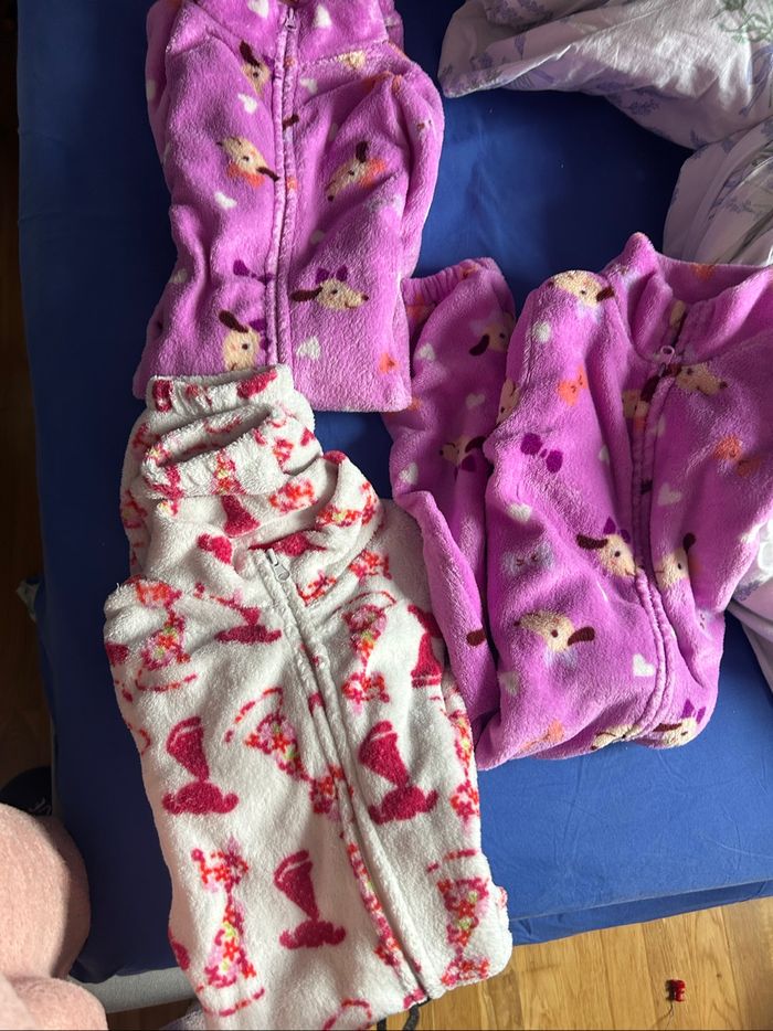 Lot de 3 sur pyjamas taille 6 ans - photo numéro 3