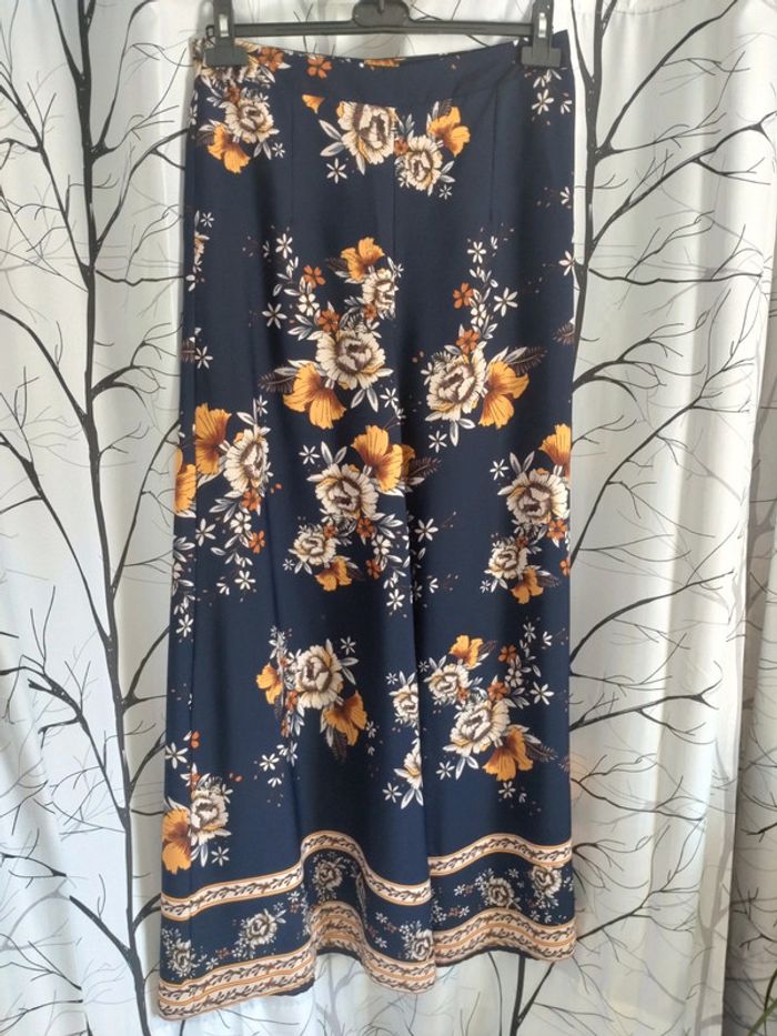 Joli pantalon fluide large à fleurs neuf taille M