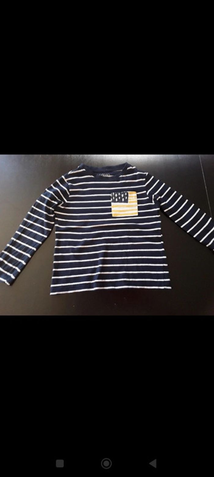 Lot hauts 6ans - photo numéro 2