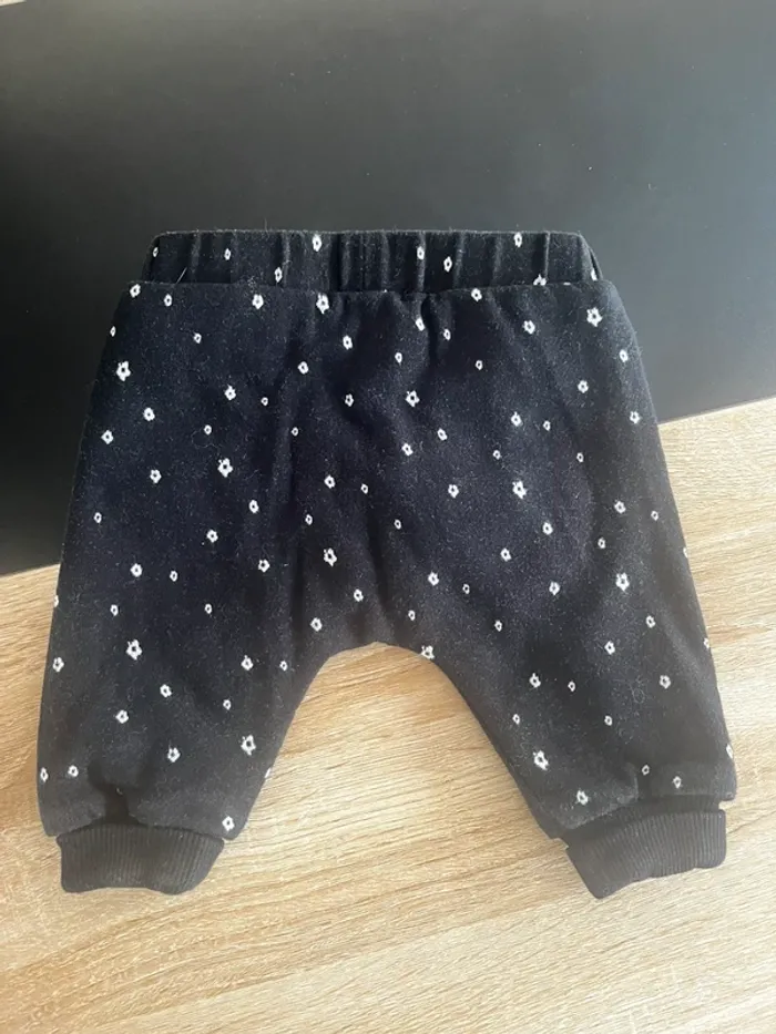 Pantalon 6 mois - photo numéro 4