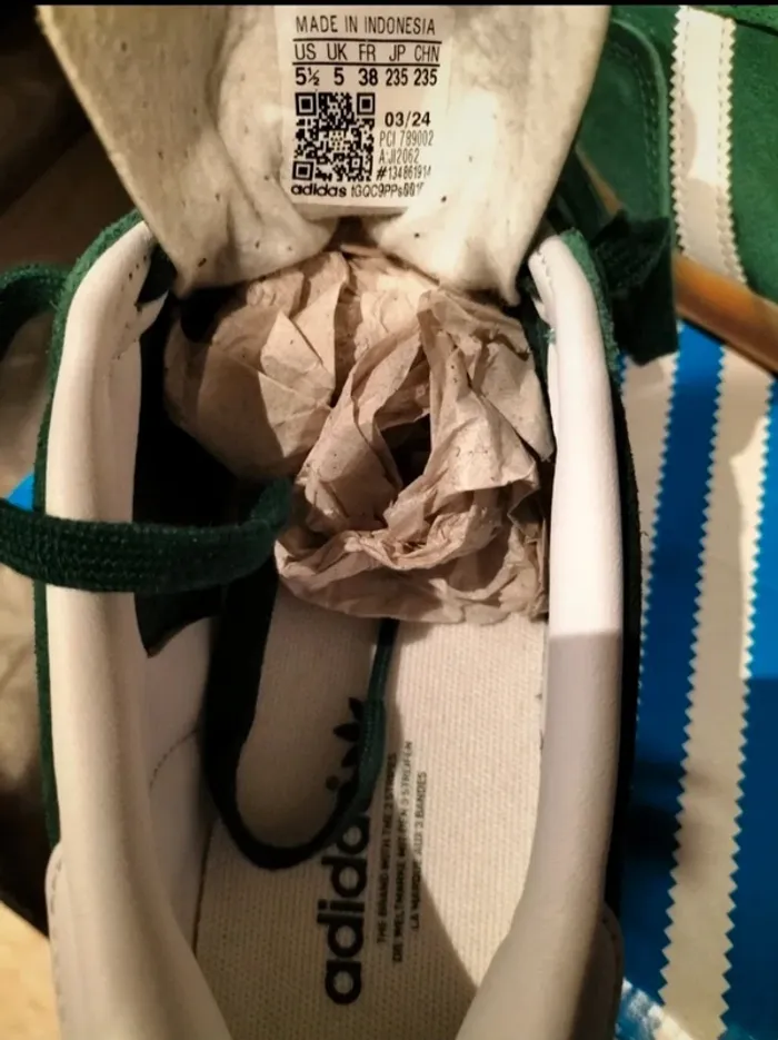 Baskets Adidas Gazelle couleur vert sapin/ vert foncé - photo numéro 3