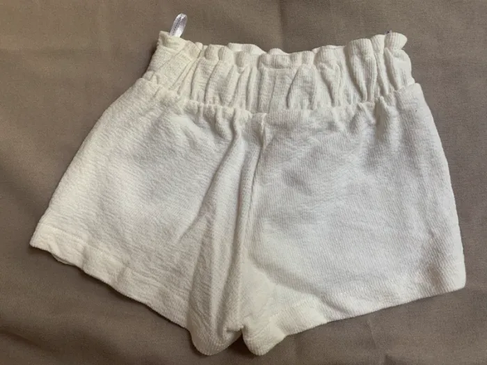 Short blanc dentelle 3 mois - photo numéro 3
