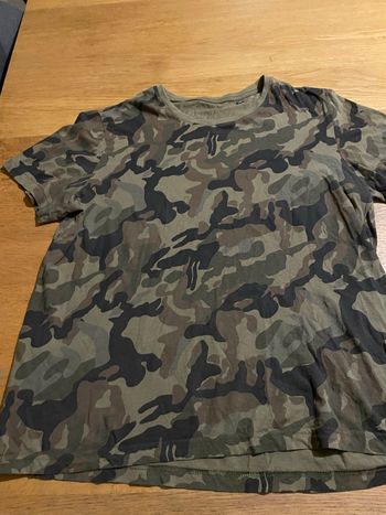 T-shirt camouflage burger king