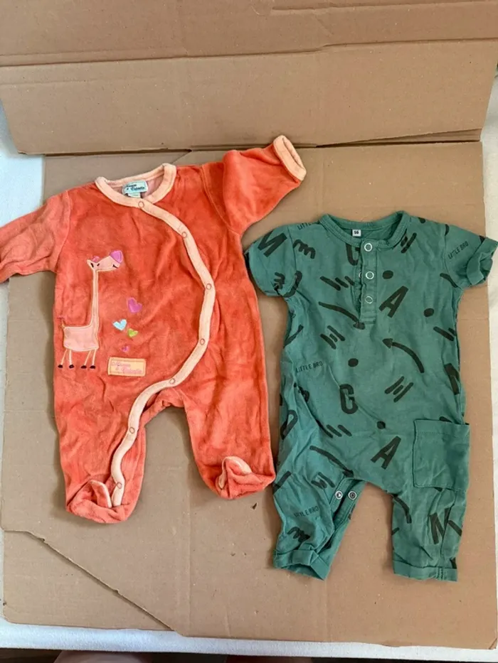 Lot de 24 vêtements 1 mois - photo numéro 11