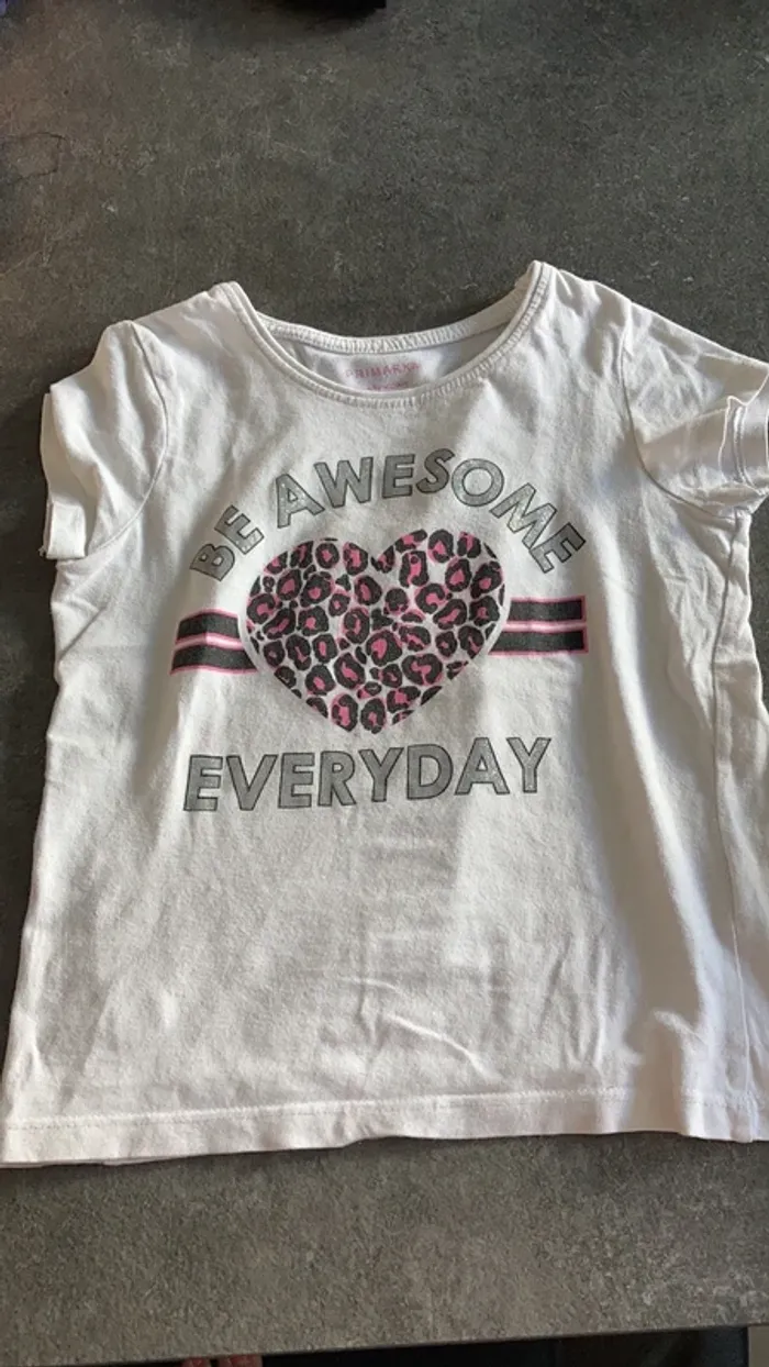 Lot tee-shirts fille 4 5 ans - photo numéro 6
