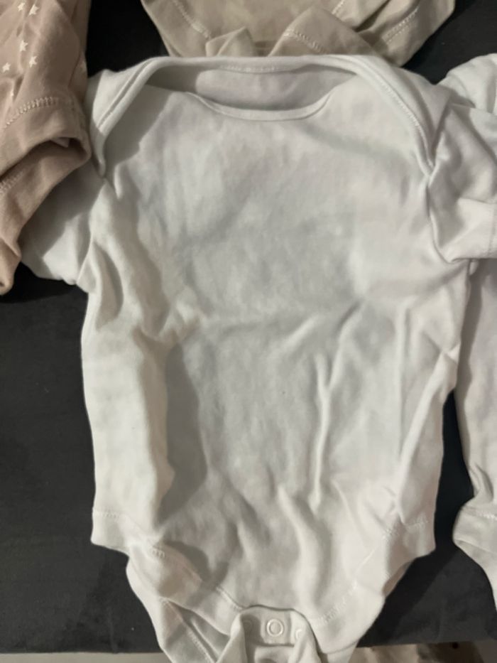 Lot de 7 body manche courte bébé (fille/garçon) - photo numéro 3