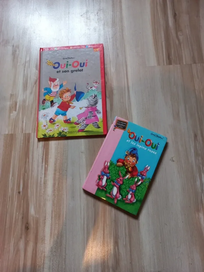 Lot livres oui-oui