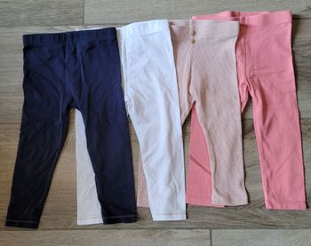 Lot de 4 leggings taille 18 mois