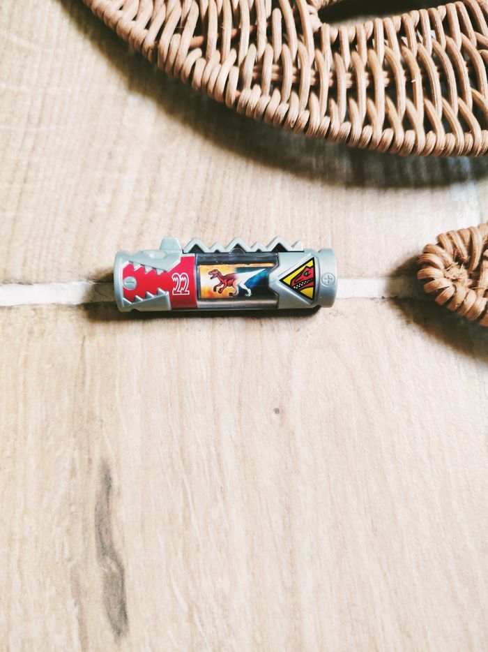 🦕 Power rangers dino charge - Energem-dino chargeur n° 22 rouge Fukuiraptor - photo numéro 4