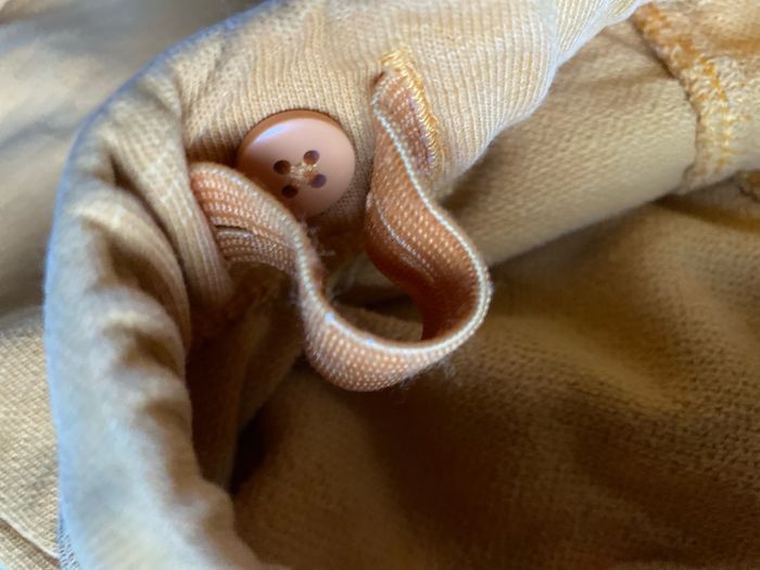 Joli petit short moutarde poche kangourou 18 mois Obaibi - photo numéro 4