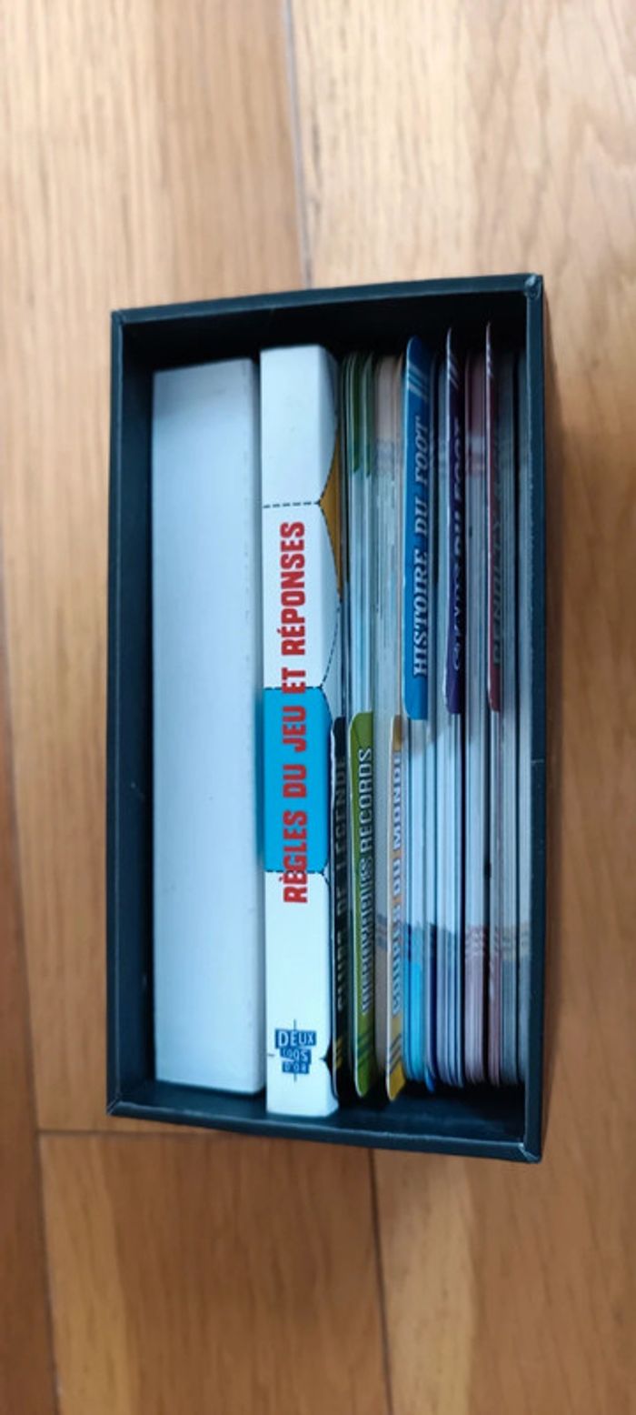 La boîte à question 100 % foot. Jeu complet - photo numéro 2