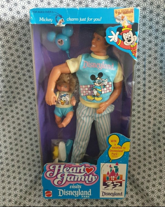 Ken heart family Disneyland