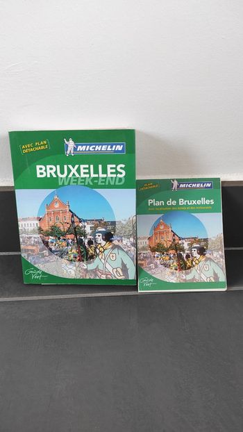 Livre et carte "Bruxelles"