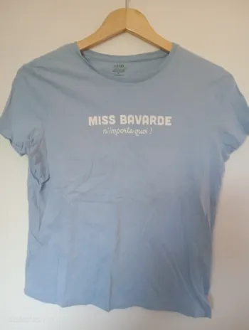 T-shirt bleu "miss bavarde"