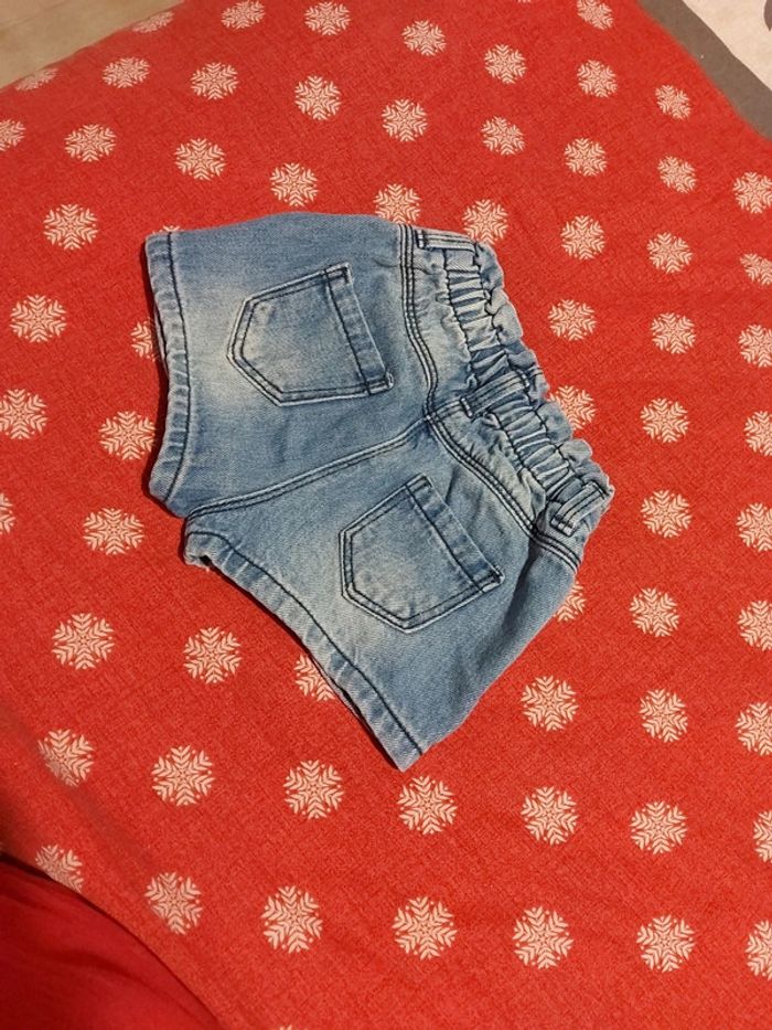 Short gemo 6 mois - photo numéro 3