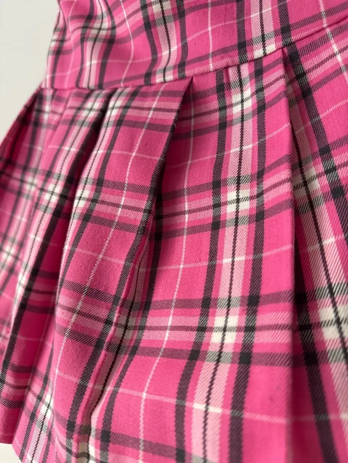 👗Jupe fille - 7 ans H&M- 128 cm - bon état - rose à carreaux - photo numéro 4