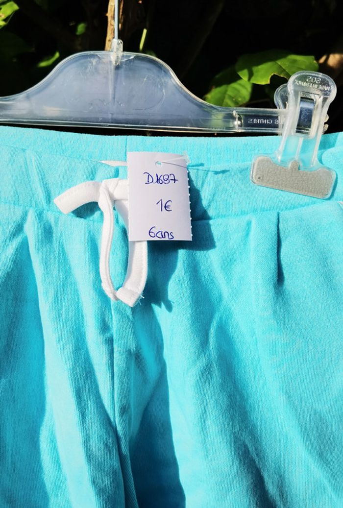 D1687 - short fille 6 ans - photo numéro 3