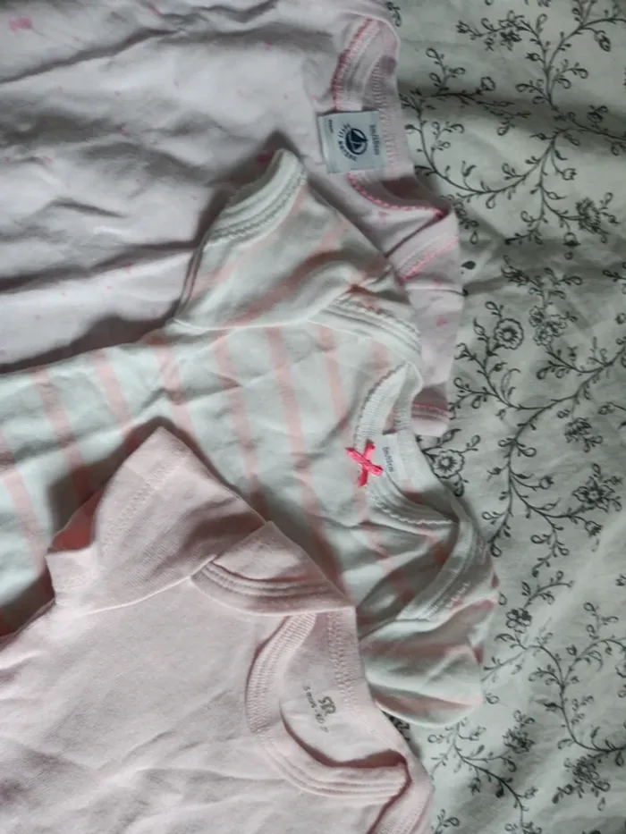 Lot de 3 bodies Petit Bateau La redoute 60cm roses - photo numéro 2