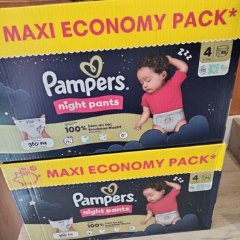 2 cartons de couches Pampers night pants taille 4