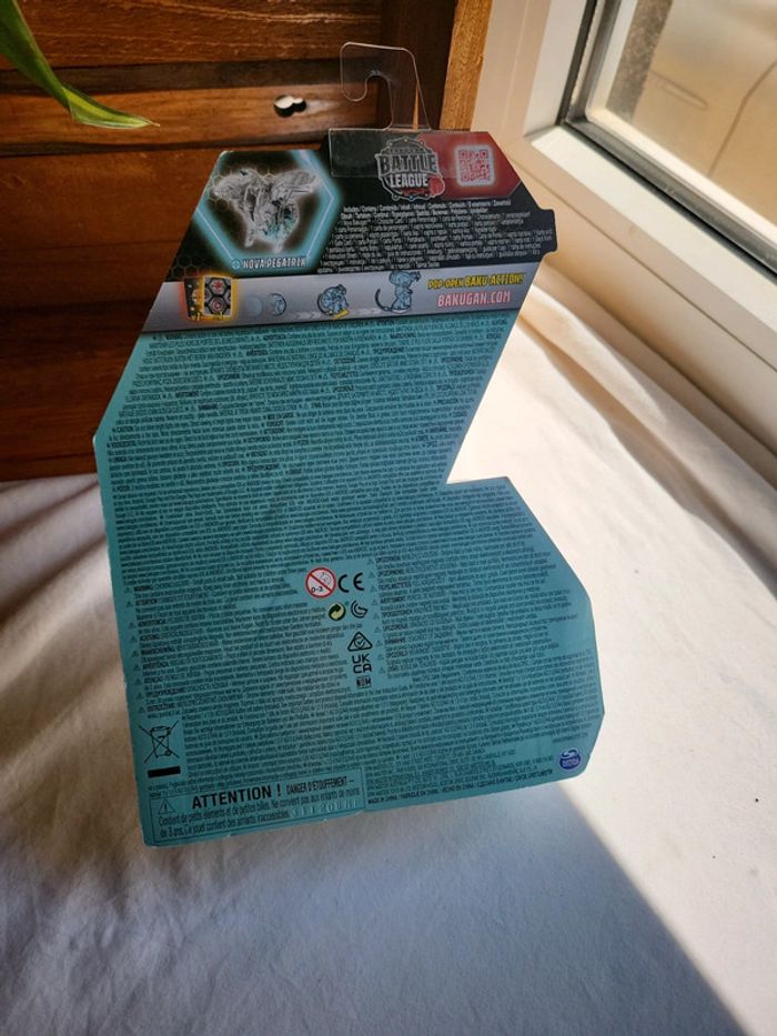 Pagatrix bakugan légends lumineux - photo numéro 4