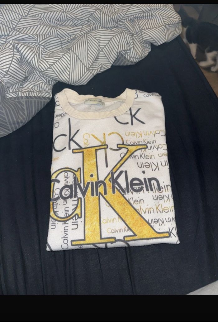 Pull Calvin Klein