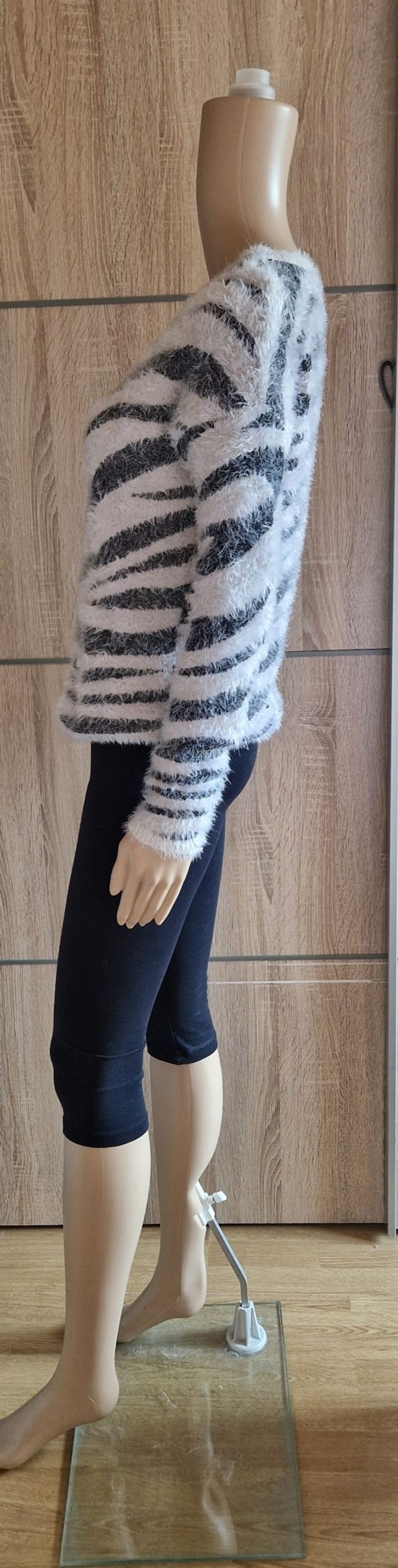 Pull femme taille 36 zèbre  noir et blanc - photo numéro 3