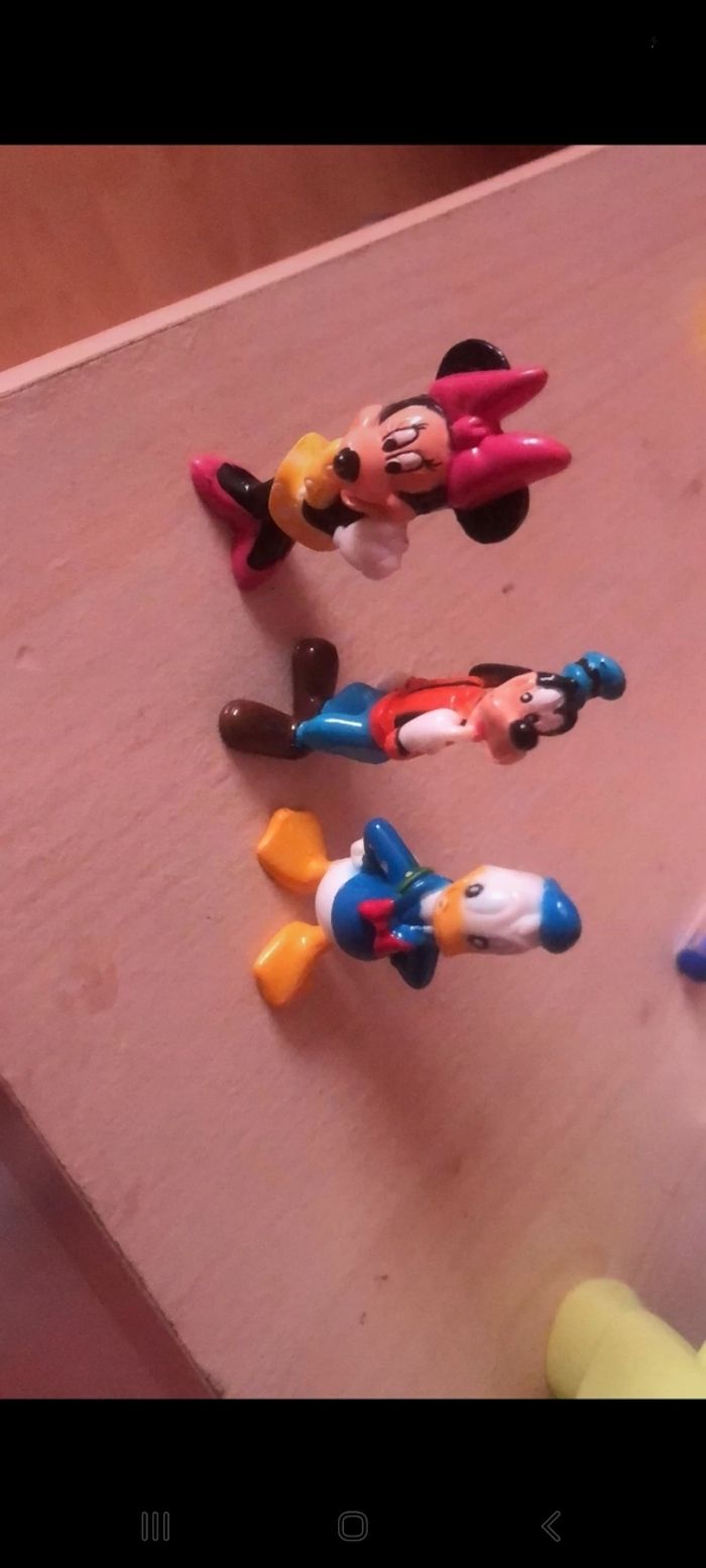 Lot figurines mickey