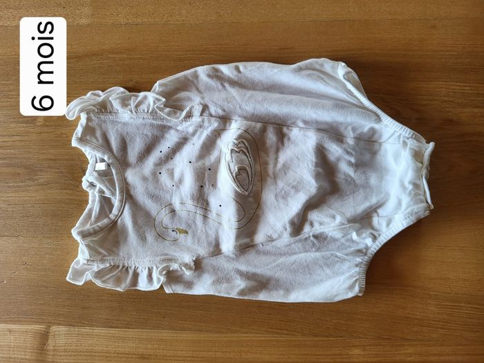 Lot vêtements fille 6 mois - photo numéro 3