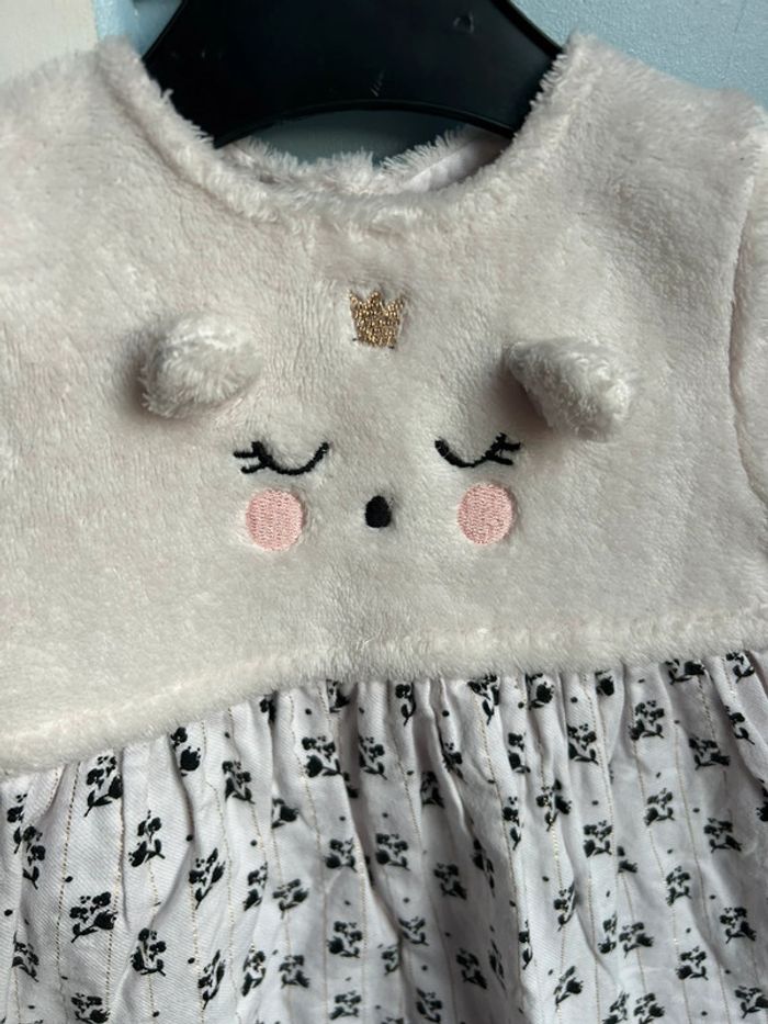Robe blanche fleurs noires, dpam , 6 mois - photo numéro 4