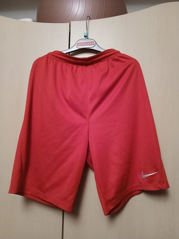Short sport Nike